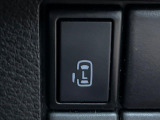【パワースライドドア】スマートキーや運転席のスイッチでスライドドアの開閉が可能♪電動だから力を入れてドアを開ける必要が無く、小さいお子様でも、重い荷物を持っている時もラクに開け閉めできます♪