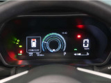 【メーターパネル】見た目もきれいで視認性もよく、安心して運転に集中できます。シンプルであるということが実は安全でもあるんです。