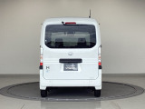 現車を確認できる方へ販売いたします。当社サービススタッフにて純正部品を使い点検整備を実施し、その後、ご納車させていただきますのでご安心してご利用いただけます。