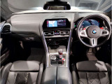☆センターパネルを運転席側に僅かに傾けたBMW独特のインパネ☆【駆け抜ける歓び】はここからもスタートしております☆