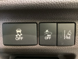 ハンドルにHondaセンシング系のクルーズコントロールやレーンキープアシストなどのスイッチと、オーディオの操作スイッチが装備されています。ハンドルから手を離さず安全に操作できます。