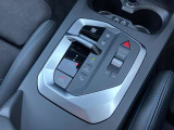 ドライバー目線の操作パネルは使い勝手がとても良くBMWでしか感じることのできません是非ご体験してみてください★