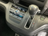 発進時から滑らかに加速する無段階変速のCVTはストップ&ゴーの多い街の中も快適です