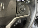 【ACC〈アダプティブ・クルーズ・コントロール〉】アクセルペダルを踏まずに設定した車速を保つクルーズコントロールに、前走車を検知する機能を追加。車速と車間を適切に制御することを支援します。