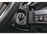 中古車だからボディーコーティングがおすすめ!下地処理が重要なコーティングはもちろんプロの施工でピカピカに仕上げます。濃色車は親水性、淡色車は撥水性のものがオススメ!