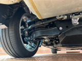 お車を安心してお乗りいただく為には、足回りの定期点検が欠かせません。サービスサポート(有償保証)では無料点検もご提供しており、安心のカーライフをお過ごしいただけるサポート体制が整っています。