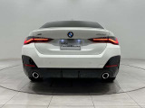 弊社ではオーナー様の安心安全ドライブをサポートさせていただくためにもBMW自動車保険をお勧めしております。