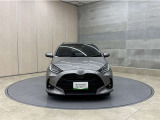 お車購入のポイントとなるフロントマスクです!シャープな目つきが印象的なデザインのヘッドランプです。