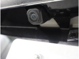 バックカメラが付いているので後方確認が非常にしやすいです。今や運転初心者も熟練者も必須装備!ついていて損はないですね♪