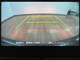 ご覧のバックモニターの他にステアリングスイッチも付いていますよ♪