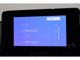 Bluetoothオーディオ対応しています。スマートフォンなどをカーオーディオへ無線で接続し、お気に入りの音楽を再生可能。