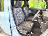 運転席シート廻りは使用感も少なく、良好な状態となっています。丁寧に使われていたことがよくわかりますね。