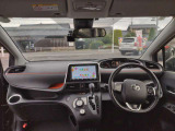 広々とした運転席です!