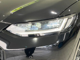 【LEDヘッドライト】悪天候や夜間走行時も良好な視界を確保し安心して運転できる高輝度LEDヘッドライトを装備!点灯速度が早く、消費電力も抑えられています。