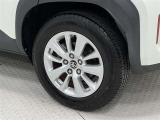 タイヤサイズは205/65R16!純正アルミホイール!残り溝は5ミリ程度です!