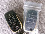 スマートキ-を携帯していればドアの施開錠もエンジン始動もラクラクです!