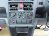 過ごし易い温度に調整してくれます。車内をいつでも快適空間に!