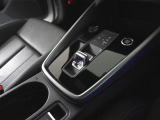 そのモデルの特性に合わせたトランスミッションを採用することにより、駆動力への伝達効率が高く、燃費性能にも大きく寄与しています。詳しくは0078-6002-900146中古車スタッフまで