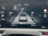 スピードメーター上に運転をサポートする様々な情報を表示してくれます。走行距離は約29300キロです。