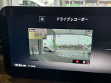 前後ドラレコが装備されています。ナビげーションと連動はもちろん後方撮影もできるので、あおり運転や後方からの追突事故への対策になります。