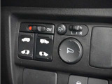 ◆両側電動スライドドア◆狭い駐車場でも乗り降りが楽々♪お子様が隣の車にドアを当ててしまう心配もございません!小さなお子様連れの方もこれで安心。