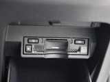 広がる運転支援サービスETC2.0搭載。全国の高速道路に設置されたITSスポットと双方向通信を図り、広域な道路交通情報や安全運転をサポートする情報を得て、音声やナビ画面上にタイムリーにお知らせします。