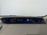 運転席から見やすい位置にデジタルメーターがございます!