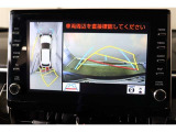 車両を上から見たような映像表示するパノラミックビューモニター付き!