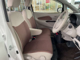 運転のしやすさや、乗り降りにも配慮した運転席