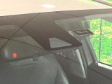 【トヨタセーフティセンス】走行中に前方の車両等を認識し、衝突しそうな時は警報とブレーキで衝突回避と被害軽減をアシスト。より安全にドライブをお楽しみいただけます。