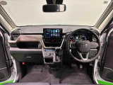 ひらけた前方視界とノンストレスな運転姿勢で快適なドライブが楽しめます。