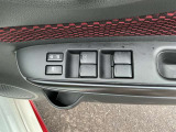 運転席のパワーウインドウ等操作部