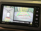 【パノラマモニター】専用のカメラにより、上から見下ろしたような視点で360度クルマの周囲を確認することができます☆死角部分も確認しやすく、狭い場所での切り返しや駐車もスムーズに行えます。