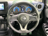 【ステアリングスイッチ】運転中、前方から目線をそらすことなく、オーディオ等の操作が可能な便利機能!安心&快適なドライブを演出してくれます♪