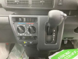 店内では季節で変わるダイハツオリジナルの美味しいスイーツとドリンクでおもてなしいたします。