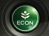 ★ECONスイッチ★ エコドライブを加速しよう!スイッチをONにすると、運転の仕方によるロスを抑え込み燃費をよくするようクルマが頑張ります(*^ー^*)燃費向上にチャレンジ♪