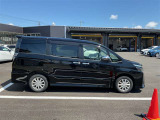 ヴォクシー 2.0 ZS 煌III 4WD 