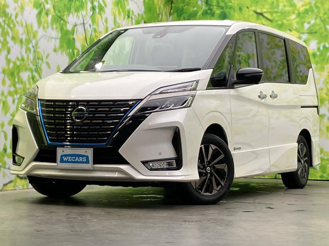 セレナ 1.2 e-POWER ハイウェイスターV アーバンクロム 