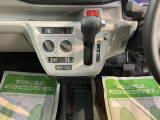 ご納車前に納車点検(法定12ヶ月点検相当)を実施し、基本性能に関わる機能や状態を徹底的に点検します。