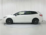 カローラツーリング 1.8 ハイブリッド W×B E-Four 4WD 