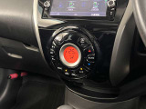 オートエアコンで快適な車内温度を演出してくれます!