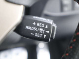 ミリ波レーダーセンサーの情報を読み取って先行車を感知して追従するレーダークルーズコントロール