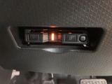 ETCを装備しています☆有料道路の料金所をノンストップで通過できてとても便利です☆高速道路のETC割引なども使えるのであるに越したことはない機能です!