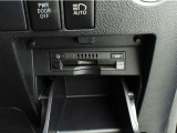 ETCゲートを使ってキャッシュレスで料金所を通過・スマートに時短出来ます。スマートICを乗降出来るのもメリットです!ETCカードはトヨタカードがおすすめ!