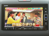 TV付きの車となっております。送迎時の待ち時間などとてもお役に立ちます。