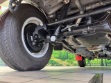 お車を安心してお乗りいただく為には、足回りの定期点検が欠かせません。サービスサポート(有償保証)では無料点検もご提供しており、安心のカーライフをお過ごしいただけるサポート体制が整っています。