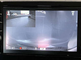 前方の映像だけでなく、車内から後方の映像もばっちり記録します