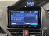 【純正ナビ】人気の純正ナビを装備しております。ナビの使いやすさはもちろん、オーディオ機能も充実!