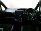 メールでの、お見積り、お問い合わせも大歓迎受付しております♪車の詳細が知りたい等の御質問もありましたら、お気軽にお問い合わせ下さい(休日の関係で返信が遅れる事もあります。ご了承ください。)