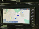 【トヨタ純正SDナビゲーション装備】純正品だから使いやすい!フルセグTV視聴可能で室内も快適♪地図データが古くなってきたら全国トヨタディーラーで更新(有料)も簡単にできます♪